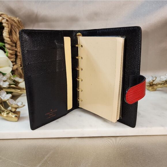 Authentic Louis Vuitton Epi Red Agenda - NEW- w/ Dust Bag/Retail Bag & Inserts - Picture 13 of 17